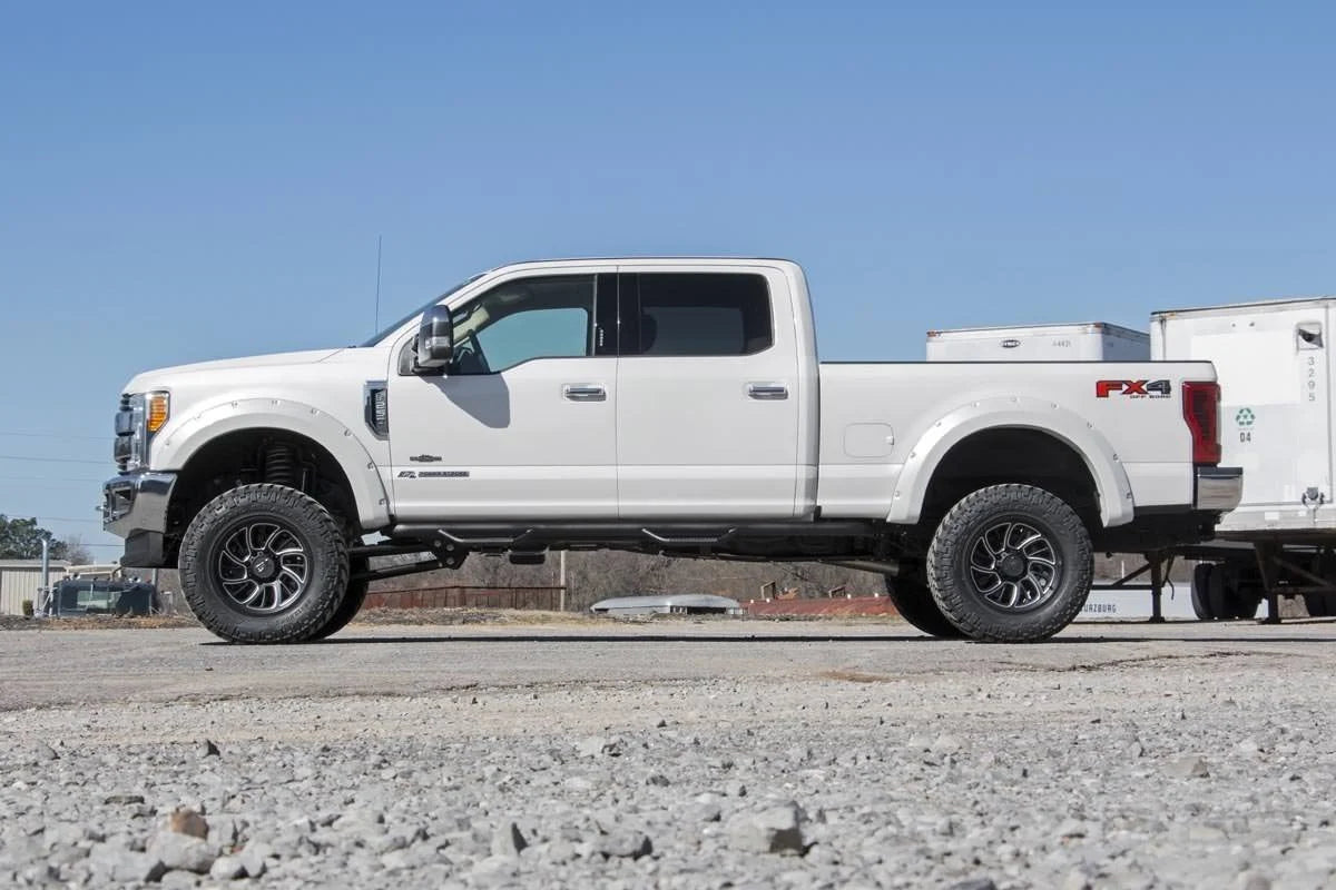 Rough Country 4.5 Inch Lift Kit Ford F-250/F-350 Super Duty 4WD (2017-2022)